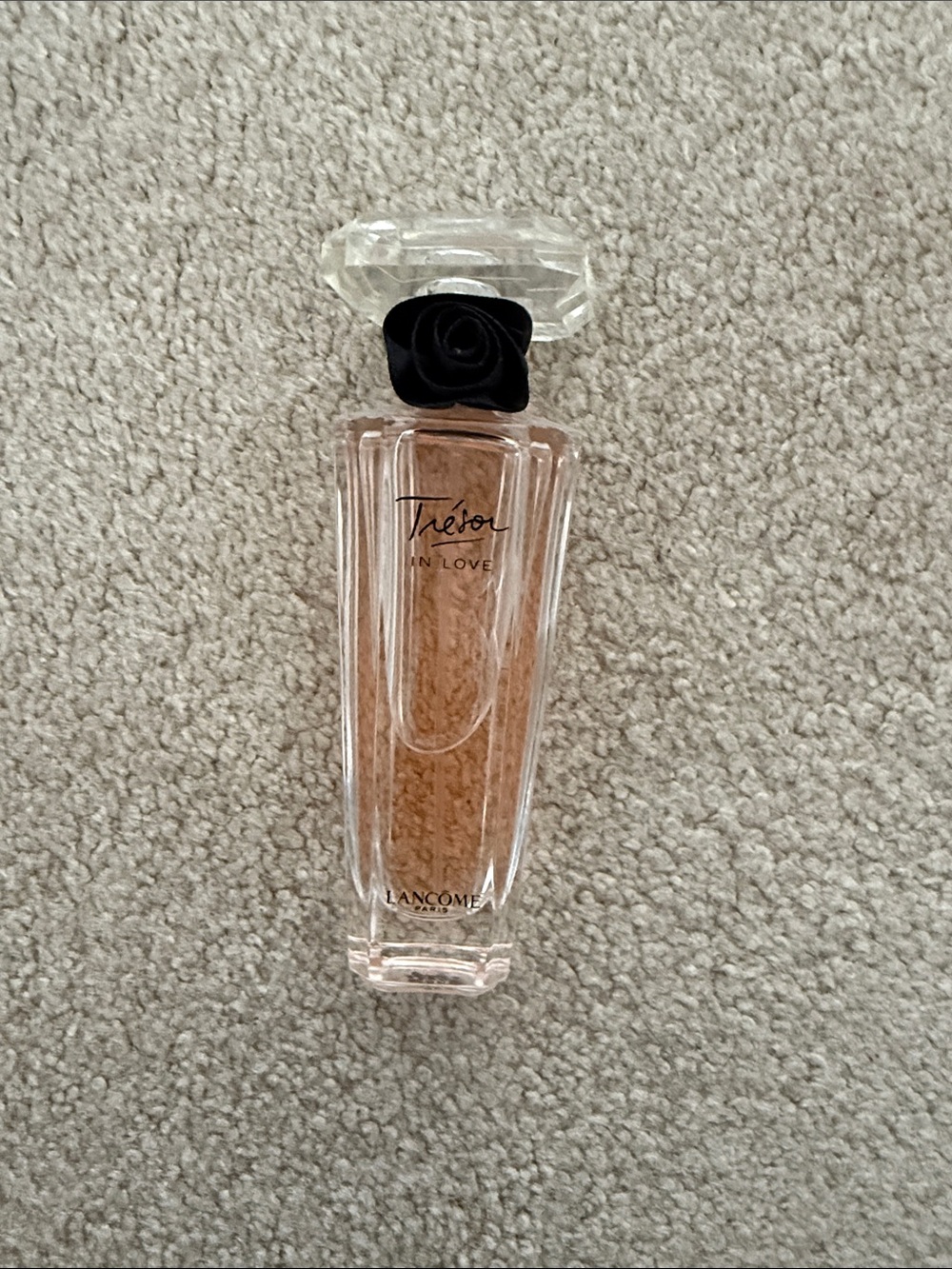 Lancôme Trésor In Love Women's Fragrance - Light Pink Bottle